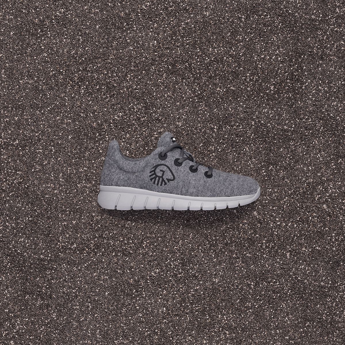 Giesswein_Studio_Flatlays_Sneakers_runners_athletics_texture-2
