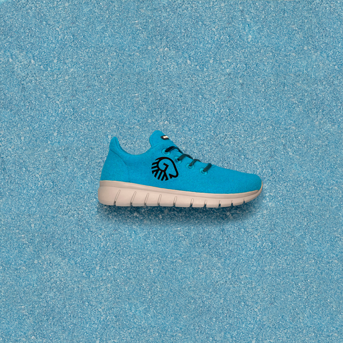 Giesswein_Studio_Flatlays_Sneakers_runners_athletics_texture-3